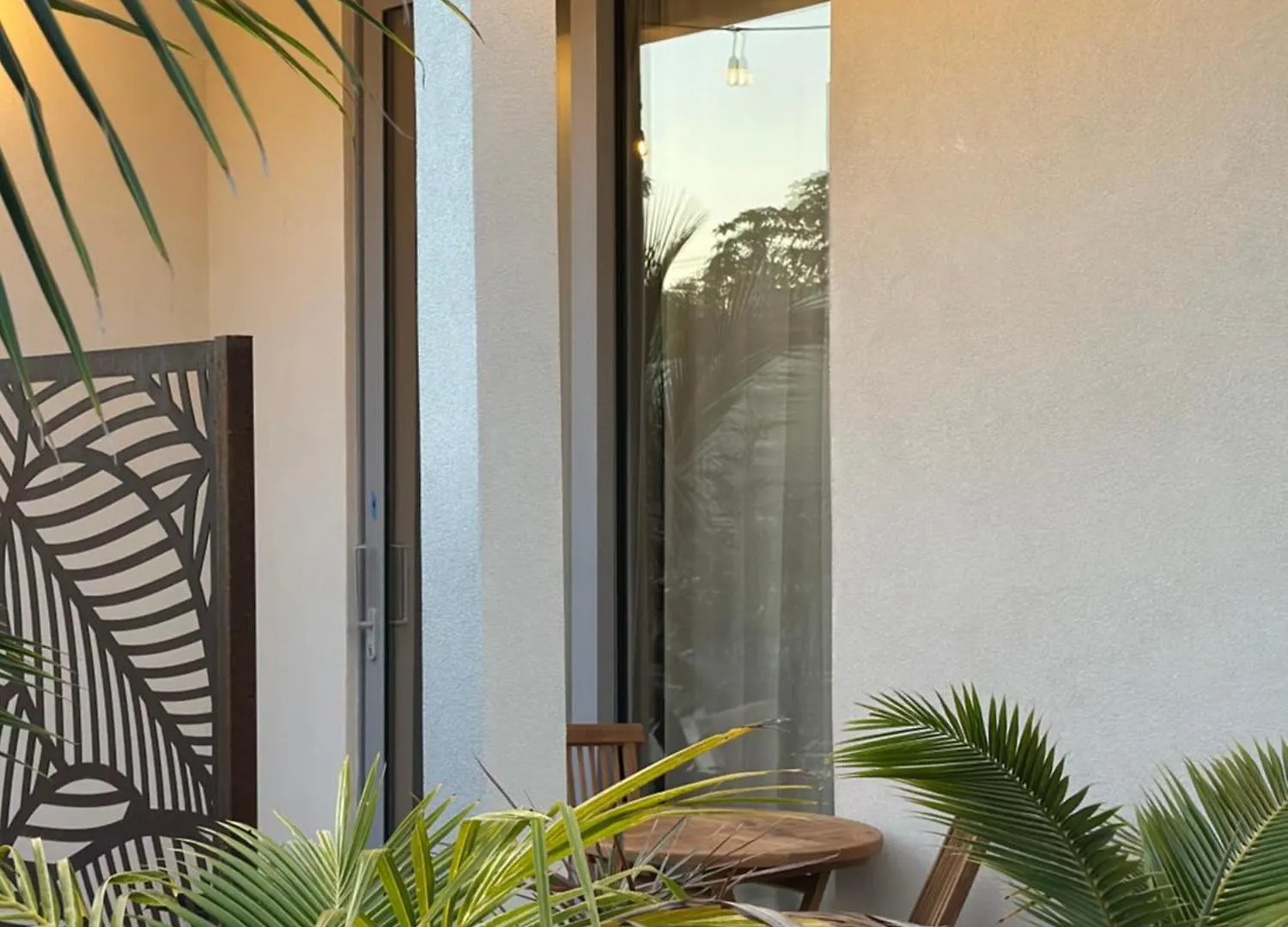 Beachwalk Studios At Grace Bay Beach The Bight Settlements Hotel apartamentowy